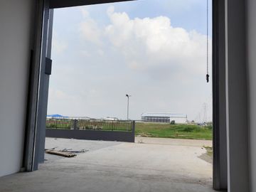 Gudang izin industri di kawasan pergudangan legok Tangerang
