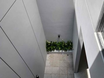 Rumah Modern MinimalinDi Pandugo Timur Cakep