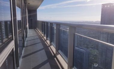 Panoramic 3 Bedroom Unit for Lease in The Suites, BGC