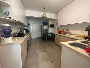 Lindo Flat 210 m² en Leonidas Avendaño - Miraflores