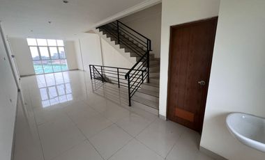 Ruko Neglasari 3 Lantai Dijual Harga Murah Siap Pakai Akses Kontainer 40 Feet Tidak Banjir Di Vivo Business Park Jl. Pembangunan 3 Tangerang