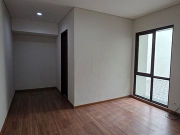Rumah 2 Lantai Siap Huni di The Eminent BSD Dekatv Tol
