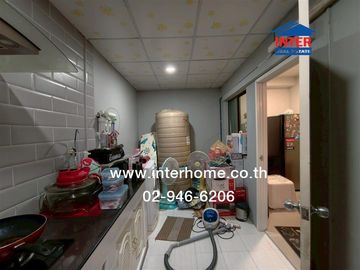 Two-story townhome, 24.3 sq.wa., Pruksa 115 Village, Soi Khlong 1/2, Rangsit-Nakhon Nayok Road, Yothathikan Road, Khlong Luang, Pathum Thani.