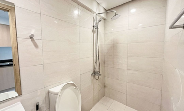 For Sale: Studio Condominium at The Gentry Residences, Salcedo Village, Makati City