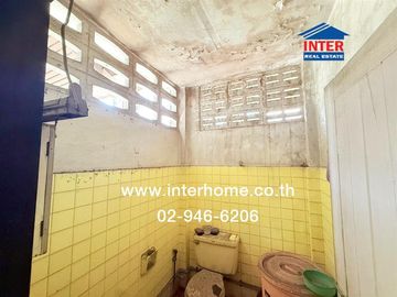 Two-story townhouse, 20 sq.wa., Supawan 1 Village, Soi Phetkasem 2, Intersection 2, Phetkasem Road, Kanchanaphisek Road, Phasi Charoen District, Bangk