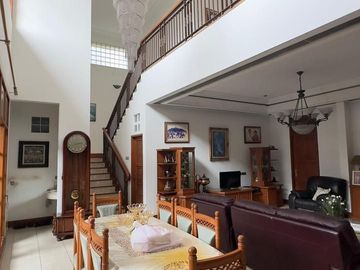 turun harga rumah mewah model klasik siap huni di sukaluyu