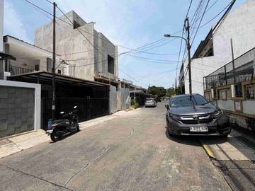 Dijual Rumah di Gading Harmony