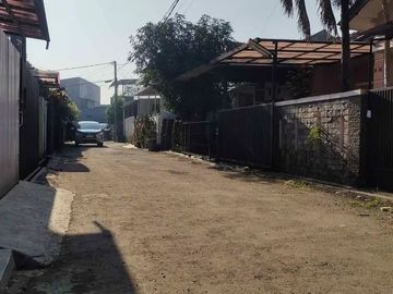 rumah minimalis siap huni lokasi strategis di komplek antapani