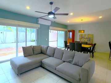 Casa en venta en Fluvial Vallarta, Puerto Vallarta, ubicación estratégica y alta plusvalía