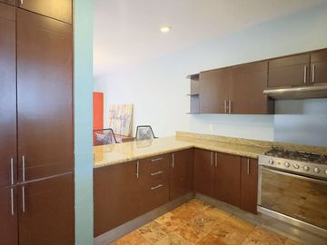 Casa en venta en Fluvial Vallarta, Puerto Vallarta, ubicación estratégica y alta plusvalía