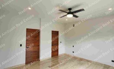 RESIDENCIA EN RENTA UBICADA EN LAGOS DEL SOL CANCÚN, QUINTANA ROO. 4 RECÁMARAS, ALBERCA, AMPLIÓ JARDÍN, AMENIDADES.