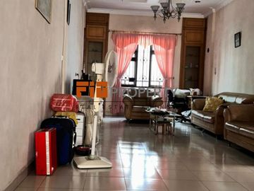 DI JUAL RUKO BAGUS DAN SIAP HUNI JL S.PARMAN KOMP MBC