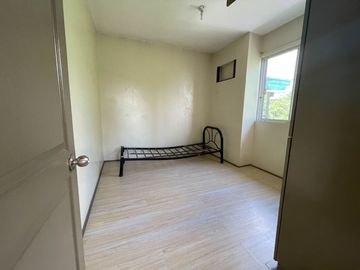 For Sale: 5 Bedroom House and Lot in Kapitolyo, Pasig City