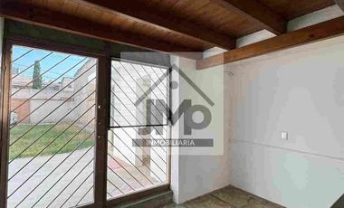 VENTA DE CASA CON TERRENO ADICIONAL