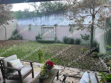 CASA EN VENTA CARRETERA NACIONAL EXCELENTE
