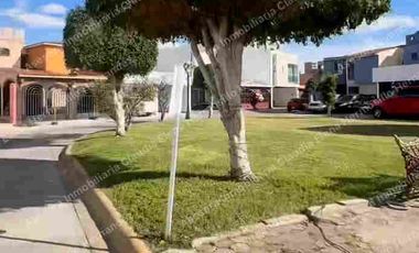 CASA EN VENTA PRIVADA AVENIDA JUAREZ (Calzada de Guadalupe)