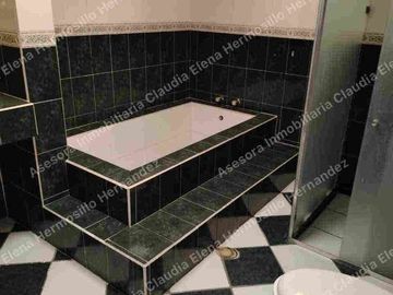 CASA EN VENTA PRIVADA AVENIDA JUAREZ (Calzada de Guadalupe)