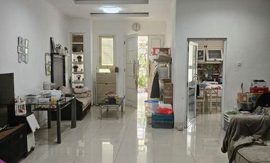 Di Jual Rumah Strategi di  Cibubur