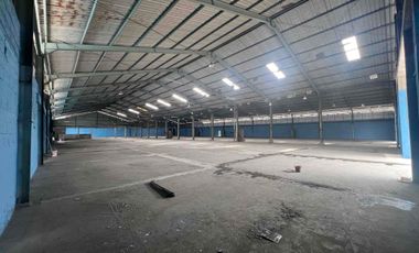 Disewa Gudang Siap Pakai Baru Renovasi Parkiran Besar Akses Kontainer 40 Feet, Tidak Banjir Jatake Bitung