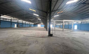 Disewa Gudang Siap Pakai Baru Renovasi Parkiran Besar Akses Kontainer 40 Feet, Tidak Banjir Jatake Bitung