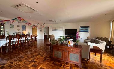 Essensa East Forbes 3 BR unit