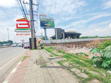 ที่ดินเปล่า เนื้อที่ 23-0-52 ไร่ ติดกับโครงการบูเลอวาร์ด (ซอยคลองหลวง 10) ถนนพหลโยธิน ตำบลคลองหนึ่ง อำเภอคลองหลวง จังหวัดปทุมธานี