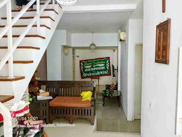 rumah siap huni galaxy Bekasi Selatan