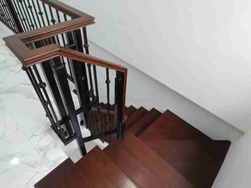 Dijual rumah di Sentul city siap huni