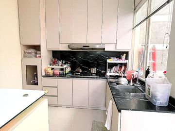 JUAL RUMAH MINIMALIS SIAP HUNI 2 LANTAI MULYOSARI UTARA
