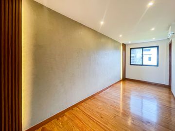 Hottest Deal in Alabang West! Brand New 5BR Luxury House with Pool is Now for Sale