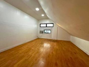 For Sale: 3-Storey Townhouse at One Seventy Place, San Juan City