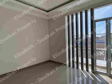 Dijual Rumah Baru Modern Minimalis Ada Carport dan Balkon