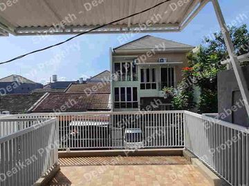 Dijual Rumah Baru Modern Minimalis Ada Carport dan Balkon