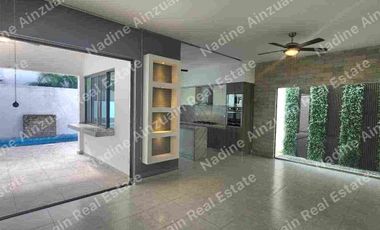 SE RENTA CASA AMPLIA EN RESIDENCIAL CUMBRES CANCÚN, 3 RECÁMARAS MÁS ESTUDIO, ALBERCA PRIVADA, AMENIDADES, SEGURIDAD 24 HORAS.