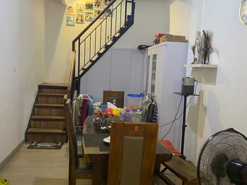 Rumah 1,5 Lantai Semi Furnished Di Cluster Cemara, Banjar Wijaya