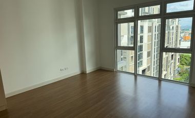 RR474 Veranda 2BR Condo Unit for Lease