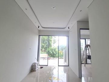 RUMAH MODERN, VIEW SAWAH DI PURWOMARTANI, KALASAN