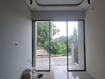 RUMAH MODERN, VIEW SAWAH DI PURWOMARTANI, KALASAN