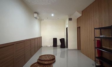 Ruko Paling Panjang di South Goldfinch Gading Serpong