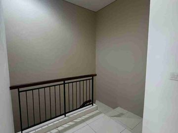 Rumah Cantik Siap Huni Semi Furnished Kawasan Favoritenya Bsd City