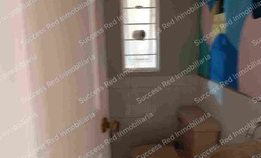 VENDO CASA AMPLIA EN LAS ALAMEDAS