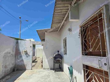 vendo de oportunidad casa urb frente al mar. urb villa marina