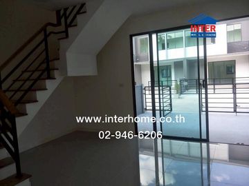 Two-story townhome, 17.5 sq.wa., Pleno Ratchaphruek Village, Soi Bang Krang 45/4, Ratchaphruek Road, Rama 5 Road, Mueang Nonthaburi, Nonthaburi.
