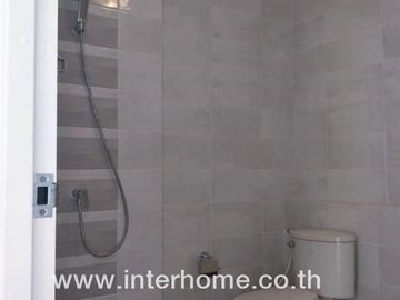 Two-story townhome, 17.5 sq.wa., Pleno Ratchaphruek Village, Soi Bang Krang 45/4, Ratchaphruek Road, Rama 5 Road, Mueang Nonthaburi, Nonthaburi.