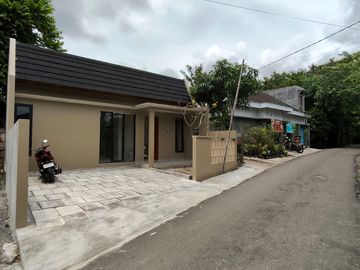 rumah baru siap huni di gentan kaliurang km 10
