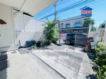 Two-story townhome, 18.1 sq.wah, Villaggio Bangna, ABAC Bangna-Trat Km. 26 (Land Department Bang Phli Soi), Bangna-Trat Road, Bang Bo, Samut Prakan.