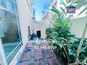 Two-story townhome, 18.1 sq.wah, Villaggio Bangna, ABAC Bangna-Trat Km. 26 (Land Department Bang Phli Soi), Bangna-Trat Road, Bang Bo, Samut Prakan.