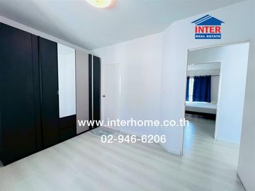 Two-story townhome, 18.1 sq.wah, Villaggio Bangna, ABAC Bangna-Trat Km. 26 (Land Department Bang Phli Soi), Bangna-Trat Road, Bang Bo, Samut Prakan.