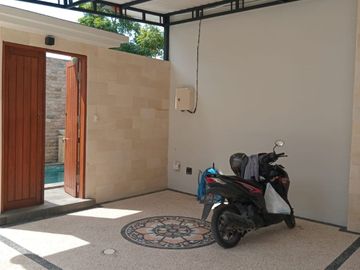 FOR RENT : 2 BEDROOMS VILLA IN JALAN PENYARINGAN SANUR - DENPASAR