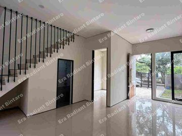 Dijual Cepat Rumah 2 Lantai Murah Brand New di Komplek Bukit nusa indah Sarua Ciputat